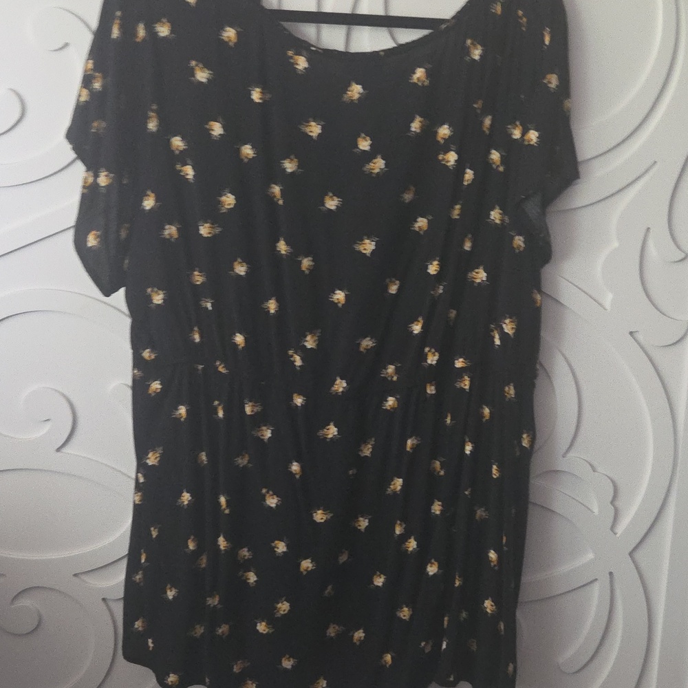 torrid Black Floral Scoop Neck Blouse with Yellow Blooms - Torrid Size 3 - Picture 8 of 9